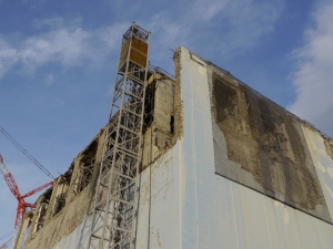 les étages supérieurs de l'Unité 4 de la centrale de Fukushima qui ont été endommagés par une explosion d'hydrogème. Photo: IAEA Imagebank CC BY-NC-ND 2.0